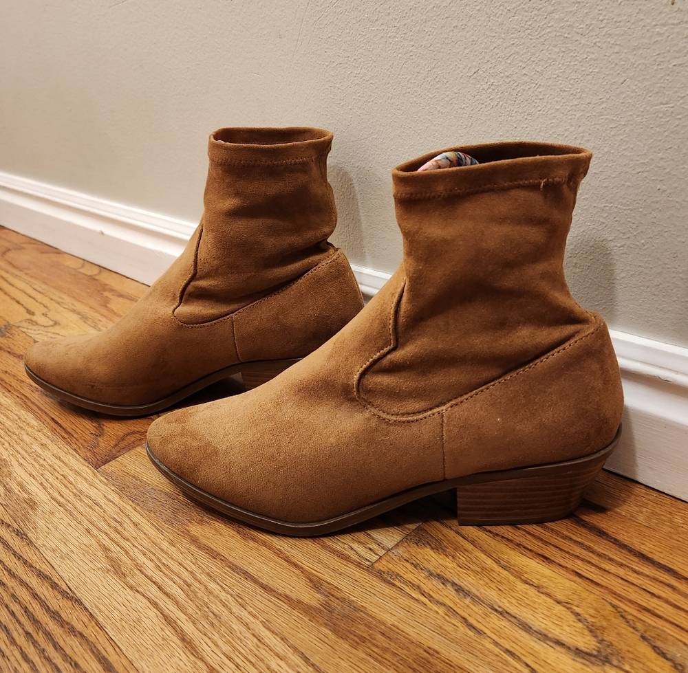 Target Stylish Brown Ankle Boots, Size: 9W